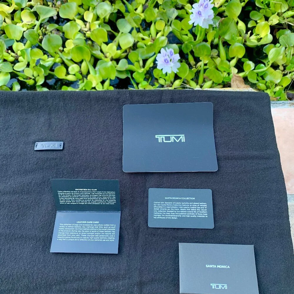 Tumi Santa Monica tote carry on bag - Picture 14 of 16